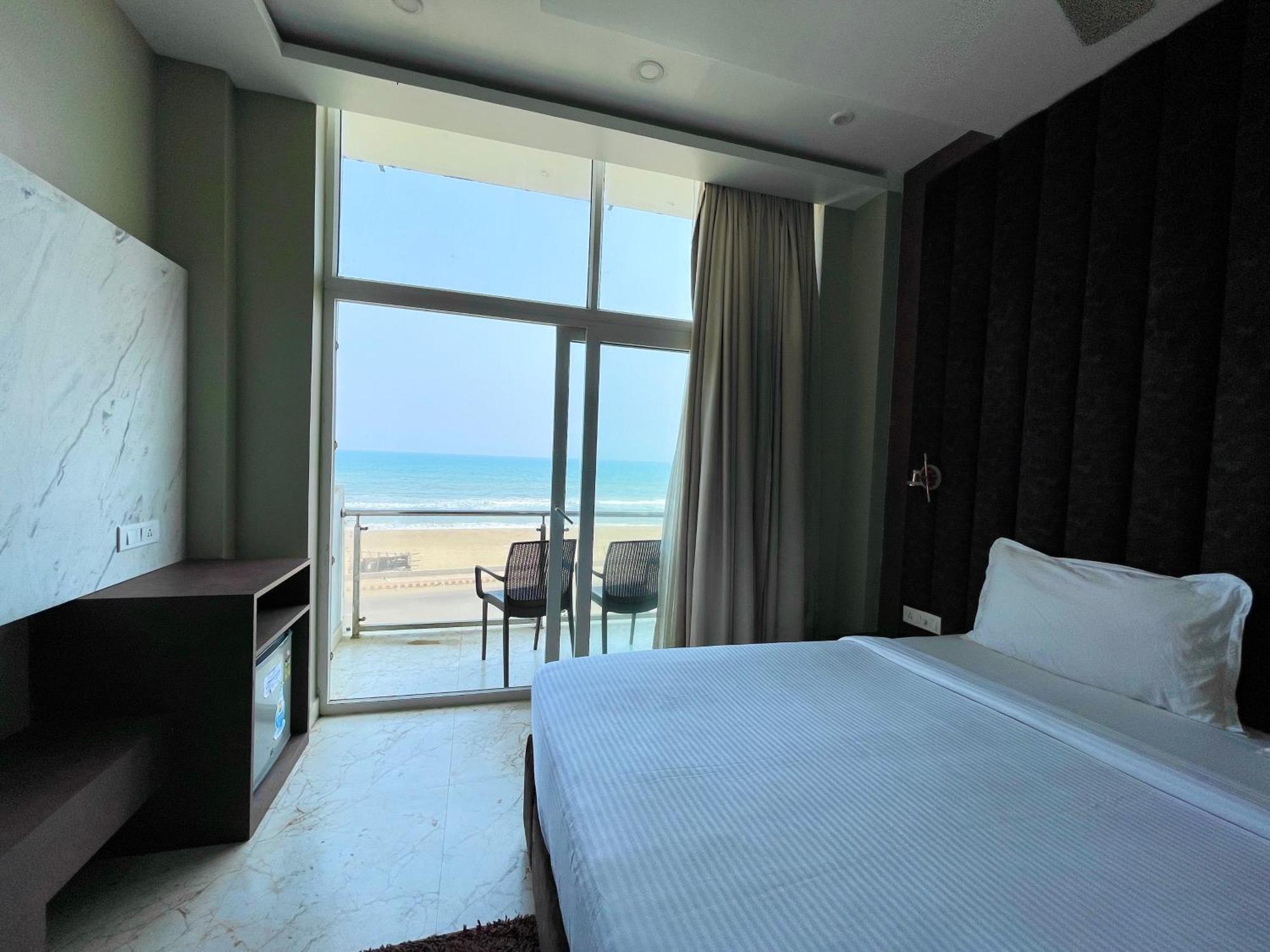 Hotel Tbs In 푸리 외부 사진